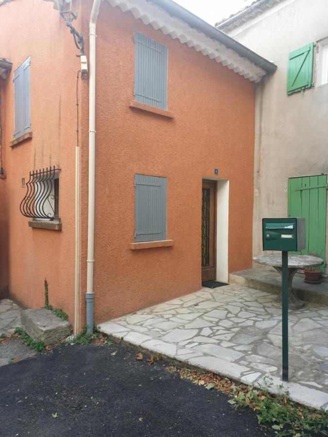 Maison De Village De 98 M2 Typiquement Provencale Pierrevert المظهر الخارجي الصورة